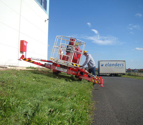 Trailer mounted lift Europelift TM15 - (7)